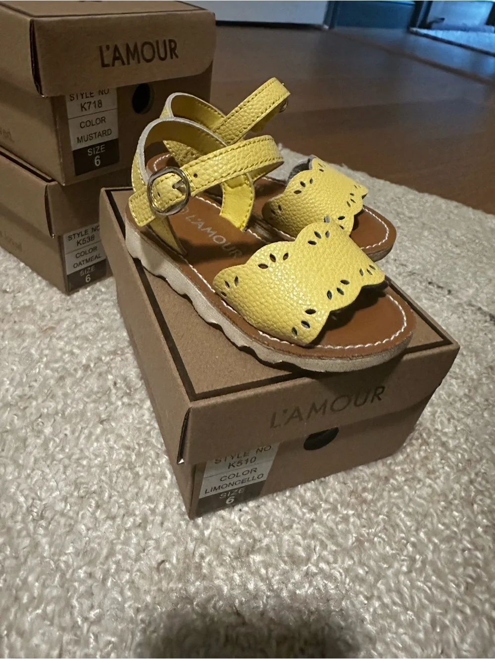 L'Amour 6Toddler Limoncello Scalloped Leather Sandals